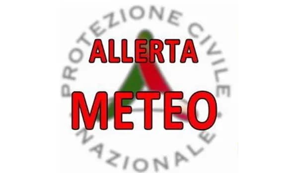 Allerta arancione su Crotone: attivato il COC, scuole chiuse e misure straordinarie di prevenzione per il 2 aprile