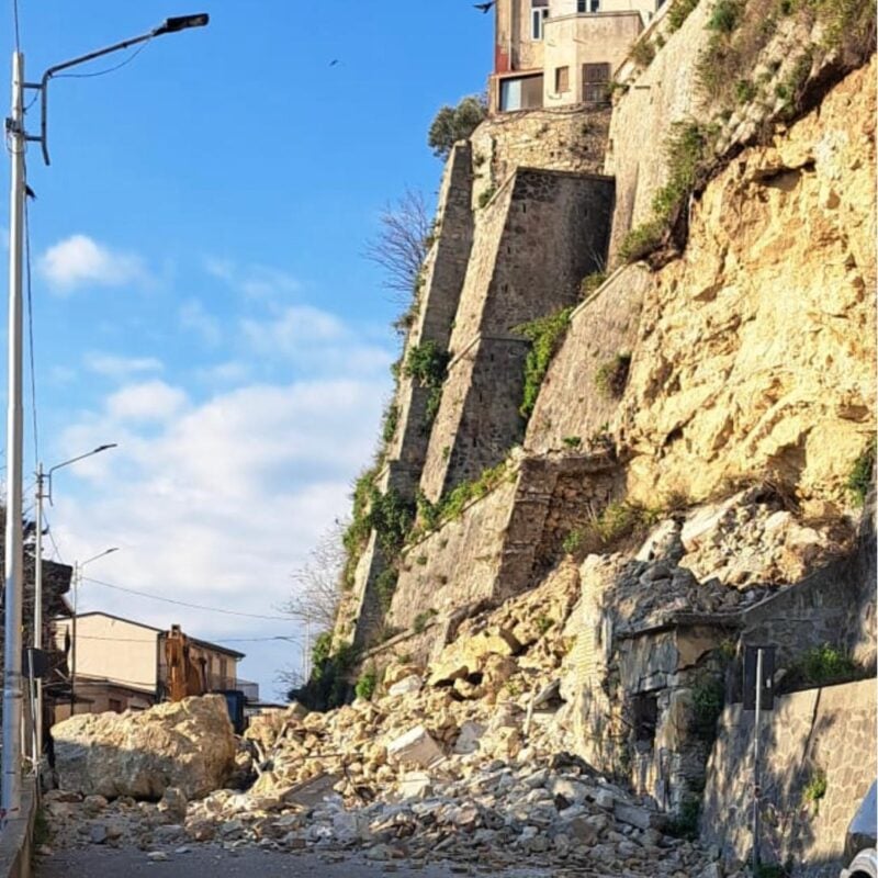 Via Carlo V, il Comitato accende i riflettori sul dissesto: a Catanzaro una conferenza stampa per chiedere interventi urgenti