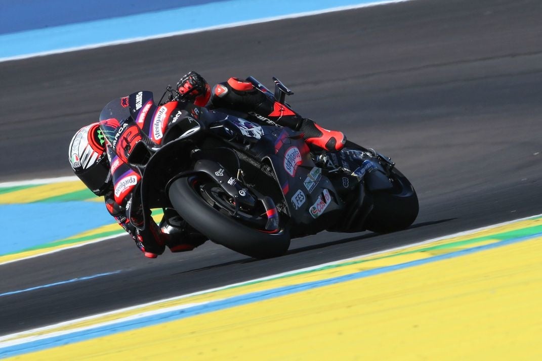 Bezzecchi frena l’entusiasmo e spaventa tutti: quattro vittorie di fila, ma ad Austin parla già da leader vero