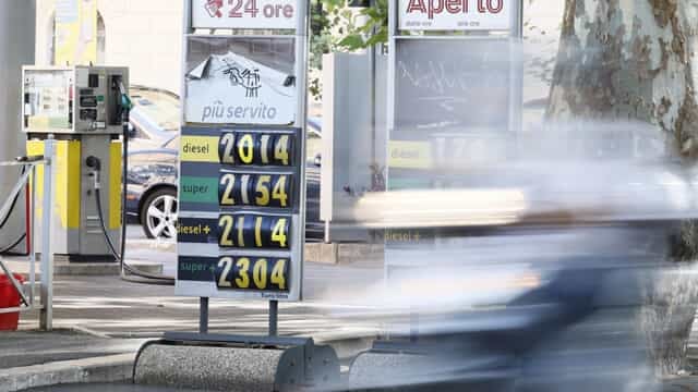 “Caro carburanti shock: la guerra in Medio Oriente costa agli italiani 165 milioni di euro in più al giorno”