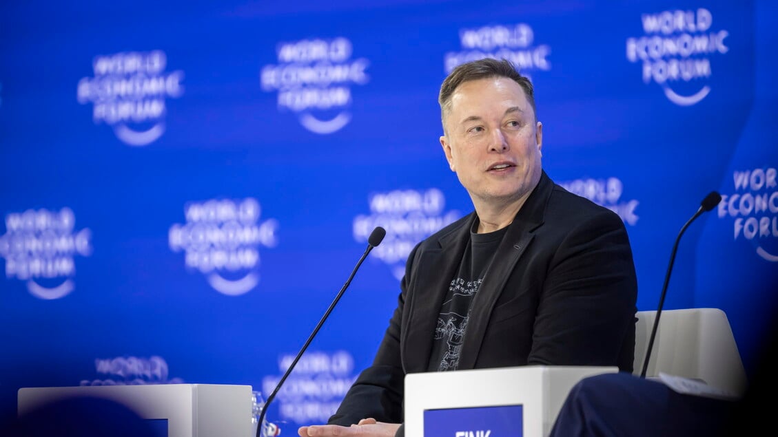 Musk contro la magistratura francese: bufera su X dopo gli insulti ai giudici che indagano sul social
