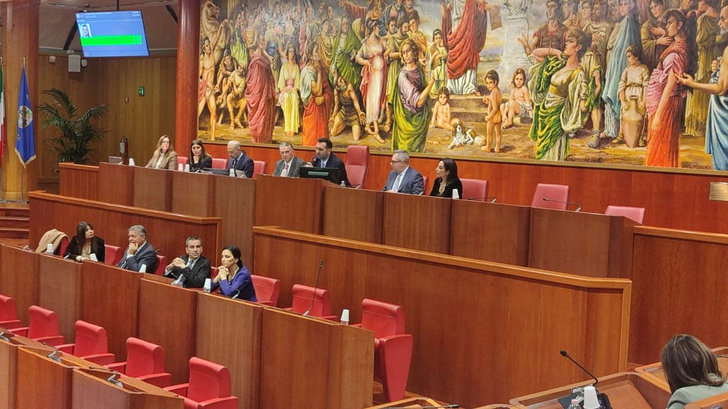 Ciclone Harry, scontro in Consiglio regionale: bocciata la mozione sui fondi europei per la Calabria