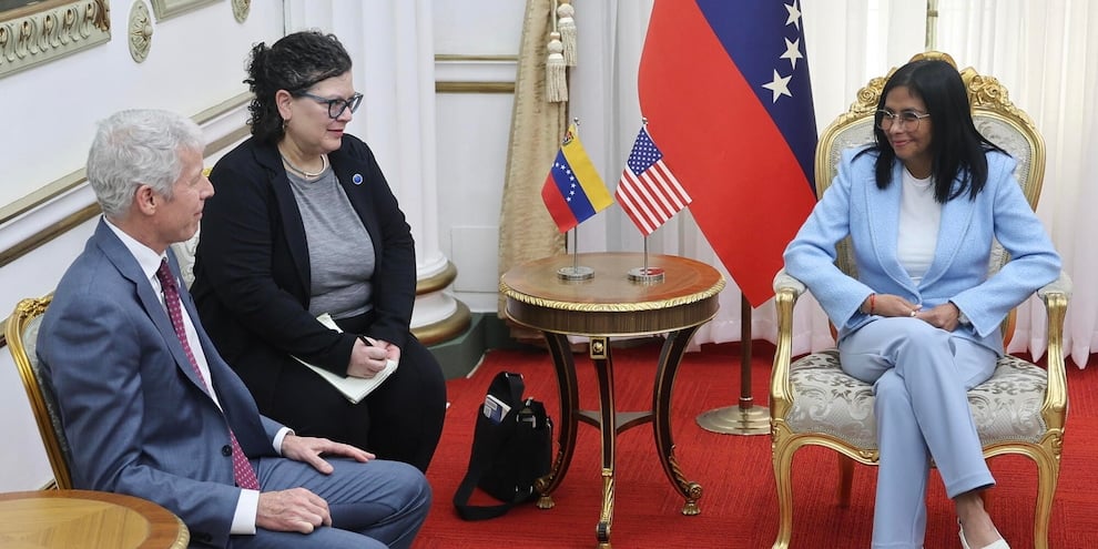 Caracas torna a Washington: il Venezuela riapre le missioni e cambia il tono di una crisi lunga anni