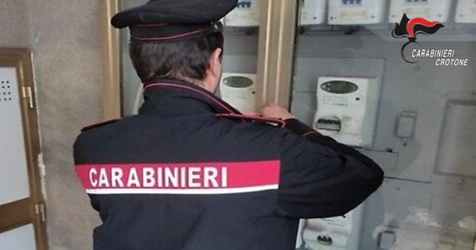 Energia rubata dalla rete: scoperto e sequestrato un bypass abusivo a Cirò