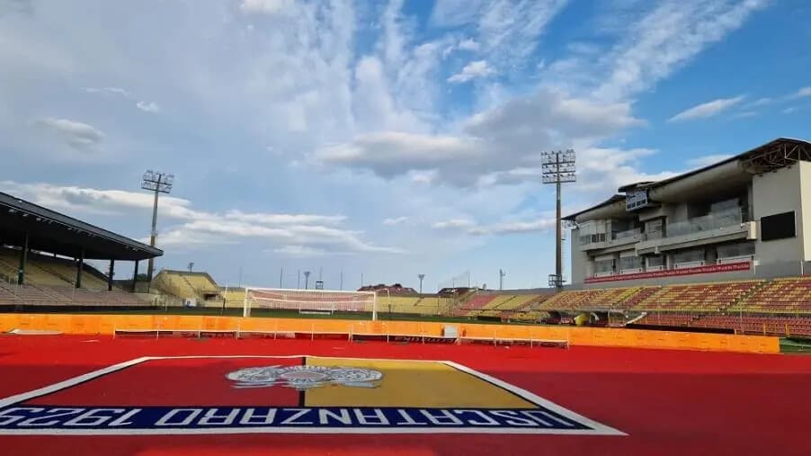 Ceravolo, parte la sfida del restyling: lavori da 10 milioni e stadio a capienza ridotta