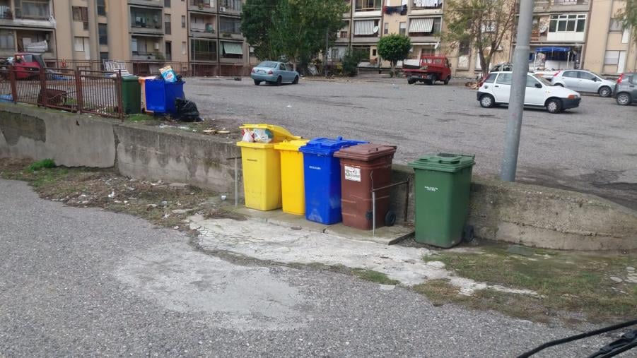 “Via Teano esplode la rabbia dei residenti: ‘Siamo stati dimenticati, il quartiere è nel degrado’”