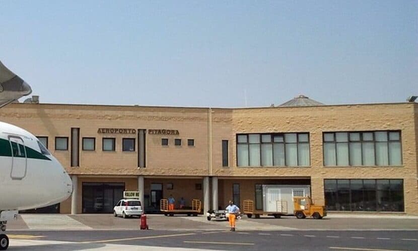 Crotone vola verso il futuro: confermato il collegamento con Roma fino al 2027