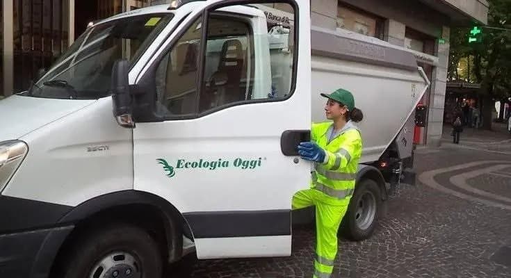 Rifiuti a Reggio Calabria, il SUL alza la voce: “Serve confronto, personale e sicurezza per i lavoratori”