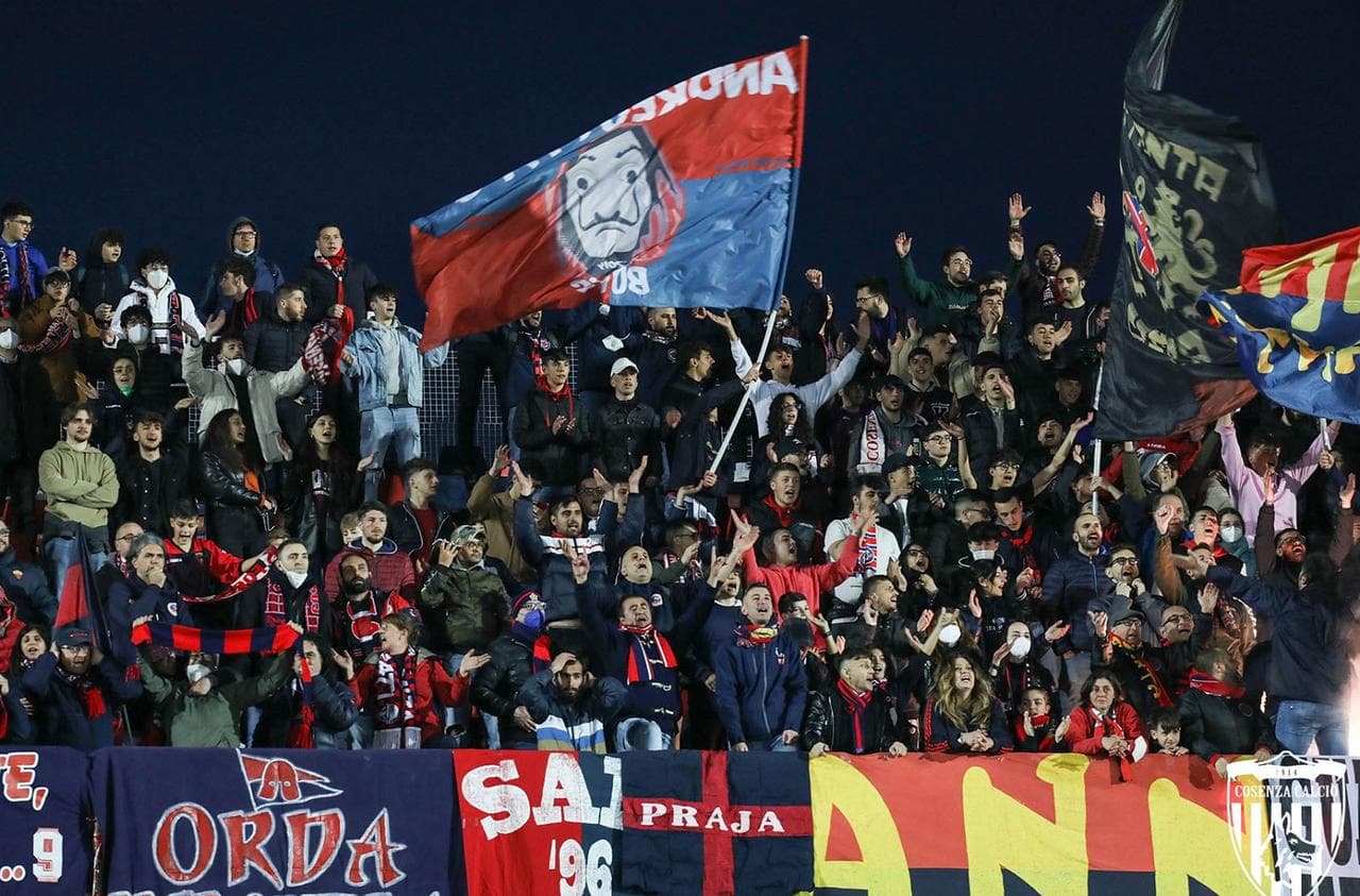 Serie B, bagarre totale: la lotta promozione entra nel vivo