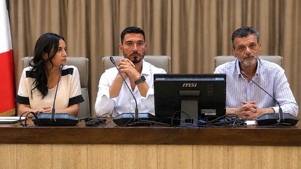 Emergenza idrica a Crotone, il PD incalza il Comune: “Servono investimenti, trasparenza e una strategia definitiva”