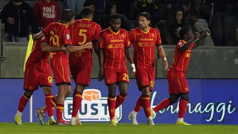 “Pisa e Verona in Serie B: Lecce vince 2-1 e firma il doppio verdetto salvezza-retrocessione”