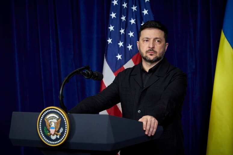 Zelensky: “Probabili i prossimi colloqui negli Stati Uniti”