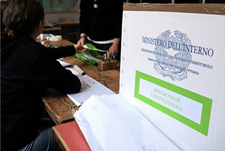 La Calabria risale ma resta in coda: alle 19 l’affluenza migliora, senza cancellare il segnale politico