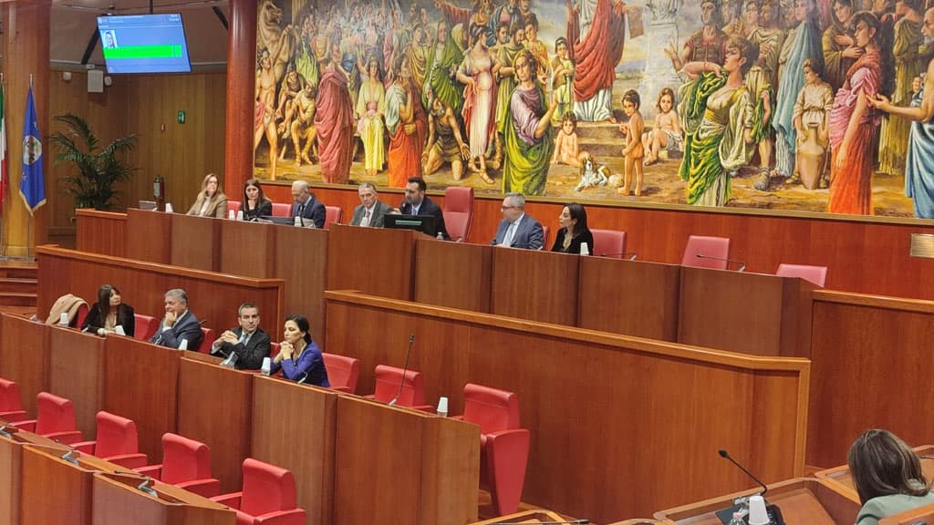 Ciclone Harry, scontro in Consiglio regionale: bocciata la mozione sui fondi europei per la Calabria