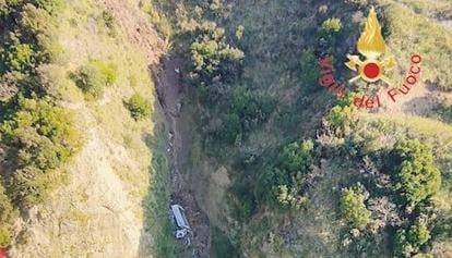 Tragedia a Catanzaro: camion precipita in una scarpata, muore il conducente