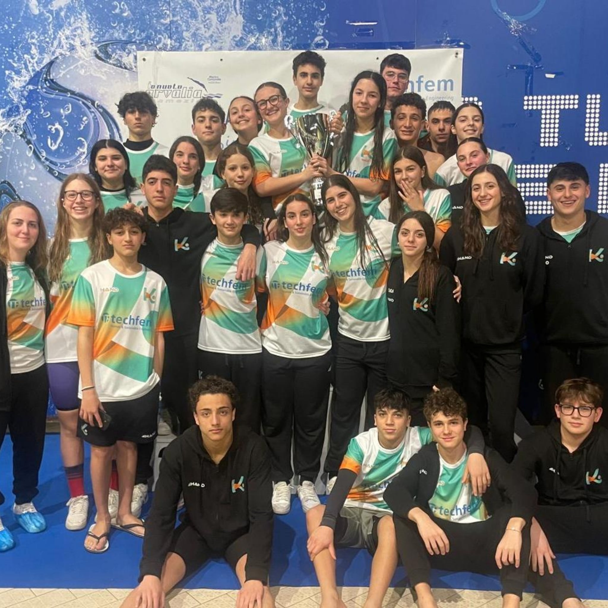 Kairos Nuoto Lamezia domina il Trofeo Scuole Nuoto: talento e squadra sul gradino più alto del podio