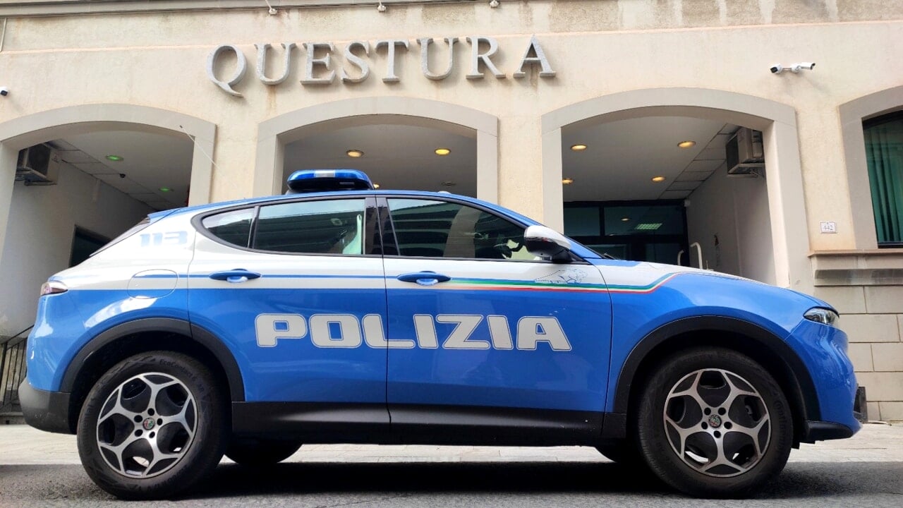 Estate Sicura in Calabria: Arrivano i Rinforzi della Polizia. Fsp: "Dal Governo una Risposta Concreta contro Carenze e Nuove Sfide Digitali!"