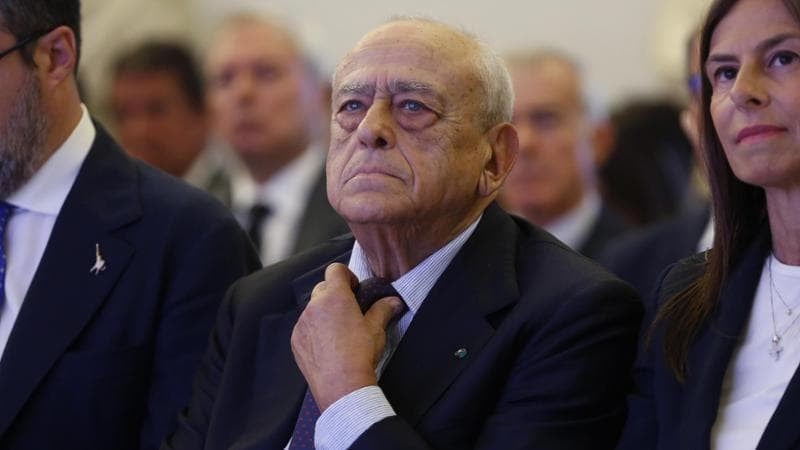 Bancari protagonisti a Milano: Mediobanca scatta, Mps in assemblea e spread in calo