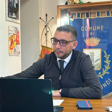 Il sindaco di Cinquefrondi  Michele Conìa commenta i dati Istat sulla povertà in Italia