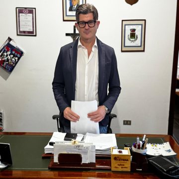 L’ENTROTERRA SI SALVA CON LA FORMAZIONE PER L’AUTO-IMPIEGO. TRASFOROMARE L’IDENTITÀ IN IMPRESA. CALOVETO SI CANDIDA A DIVENTARE CENTRO DI RIFERIMENTO AREA